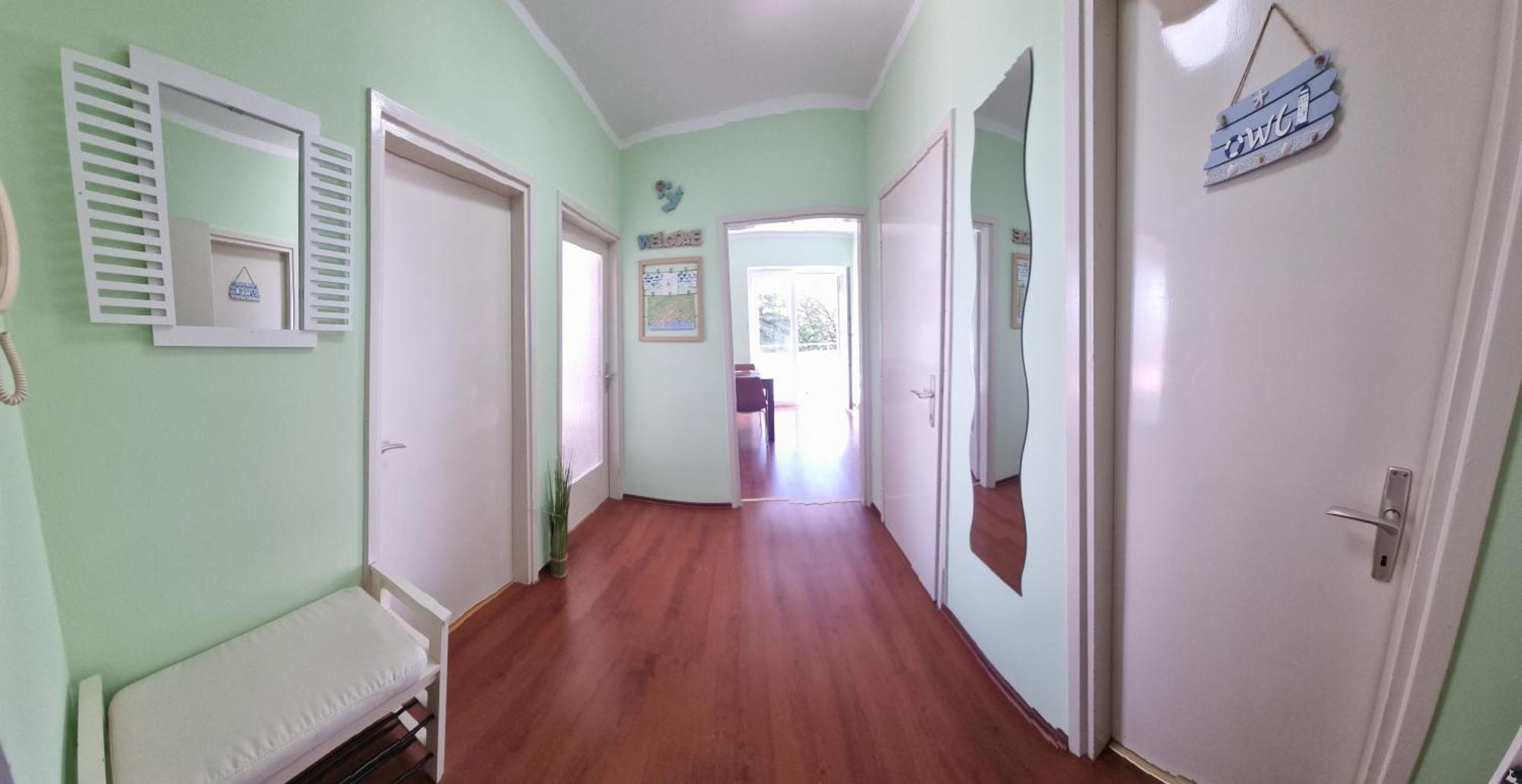 Apartment With Direct Sea View, Free Parking And Close To Beaches And Promenade Laurana Esterno foto