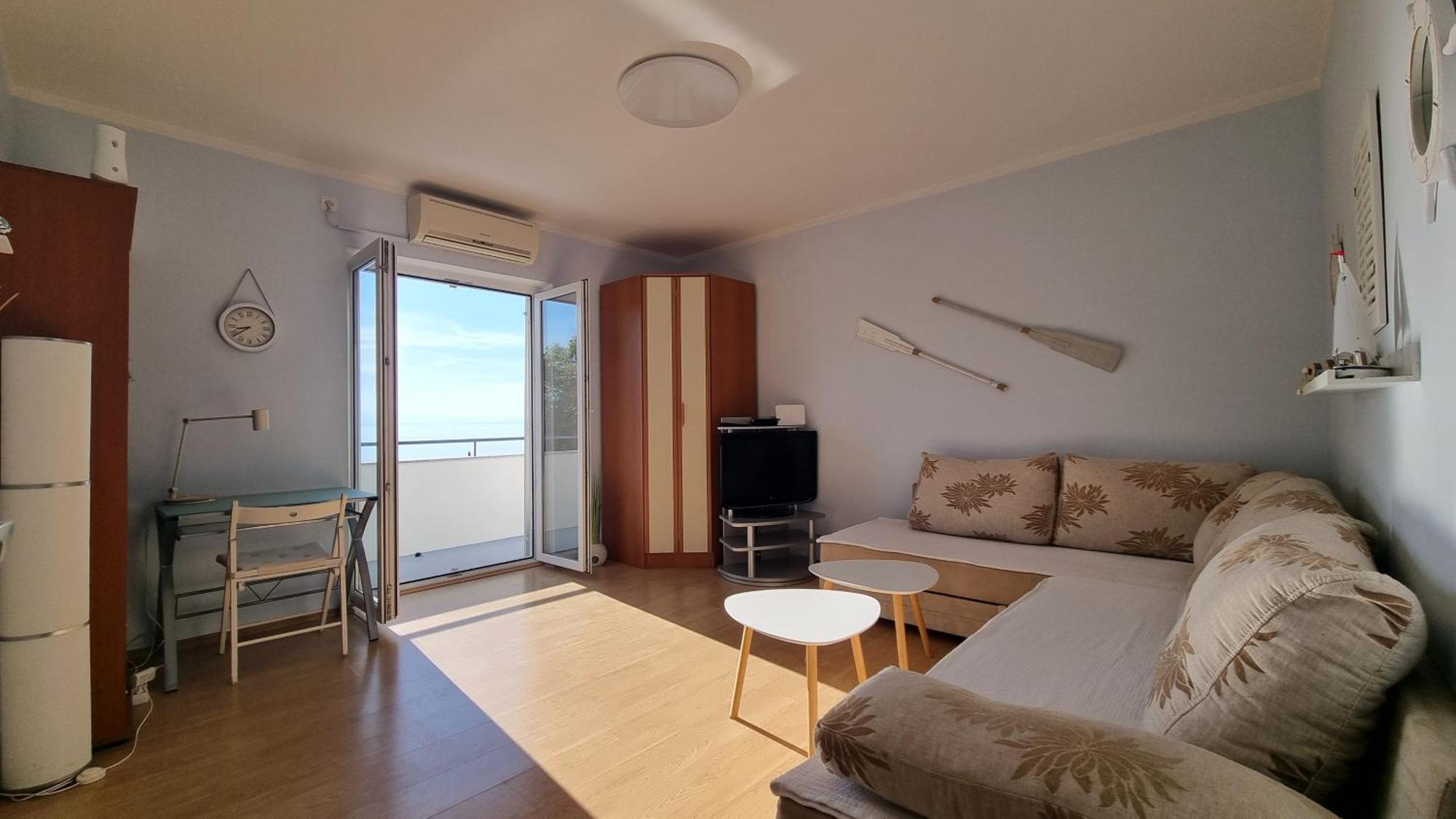 Apartment With Direct Sea View, Free Parking And Close To Beaches And Promenade Laurana Esterno foto