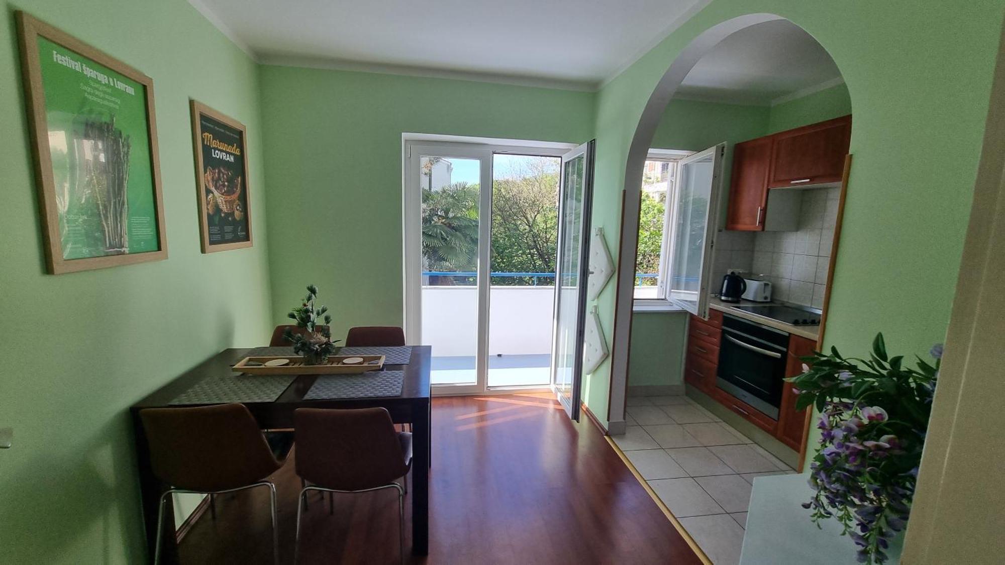 Apartment With Direct Sea View, Free Parking And Close To Beaches And Promenade Laurana Esterno foto